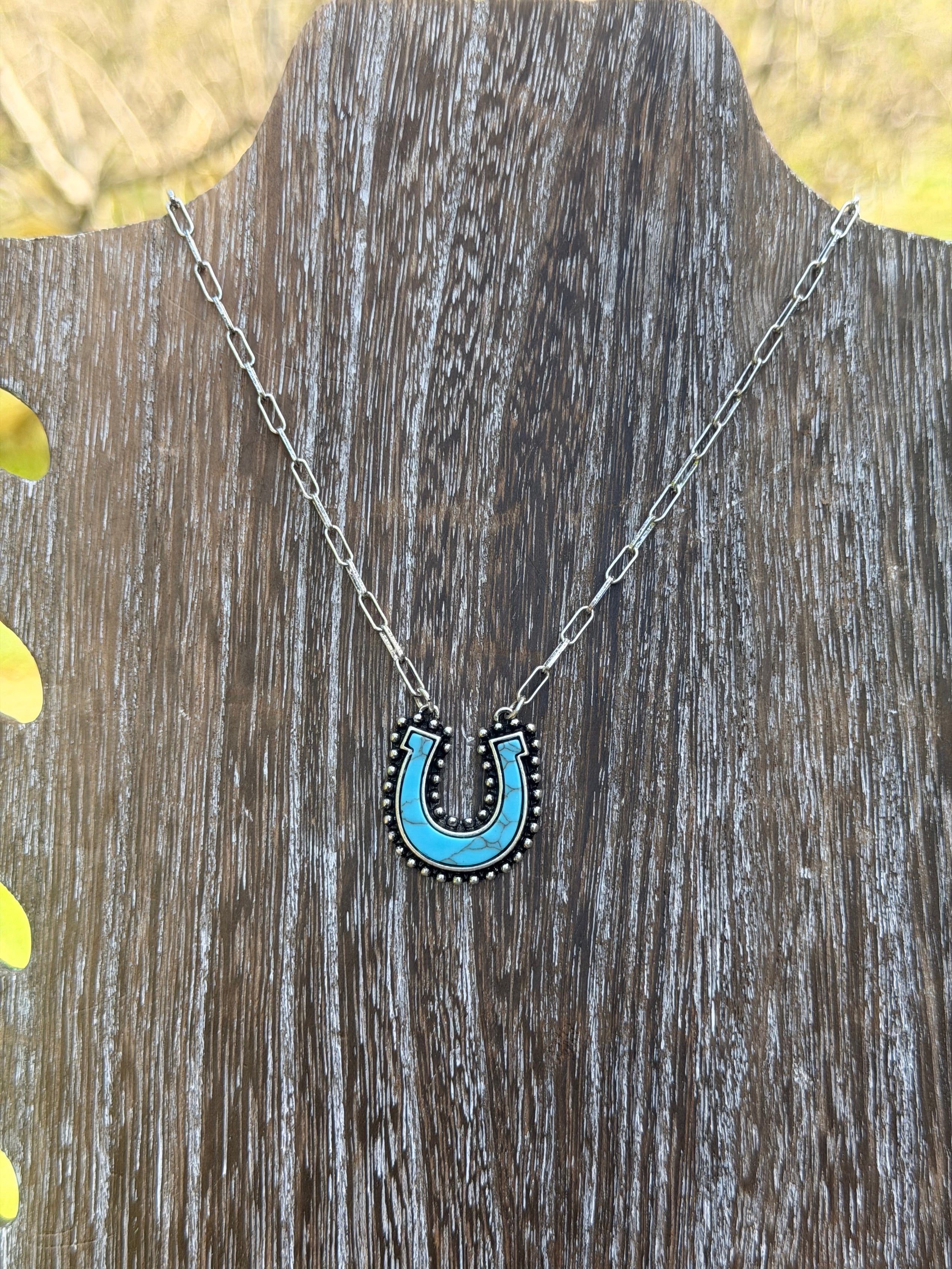 Horse Shoe Necklace *Fashion*