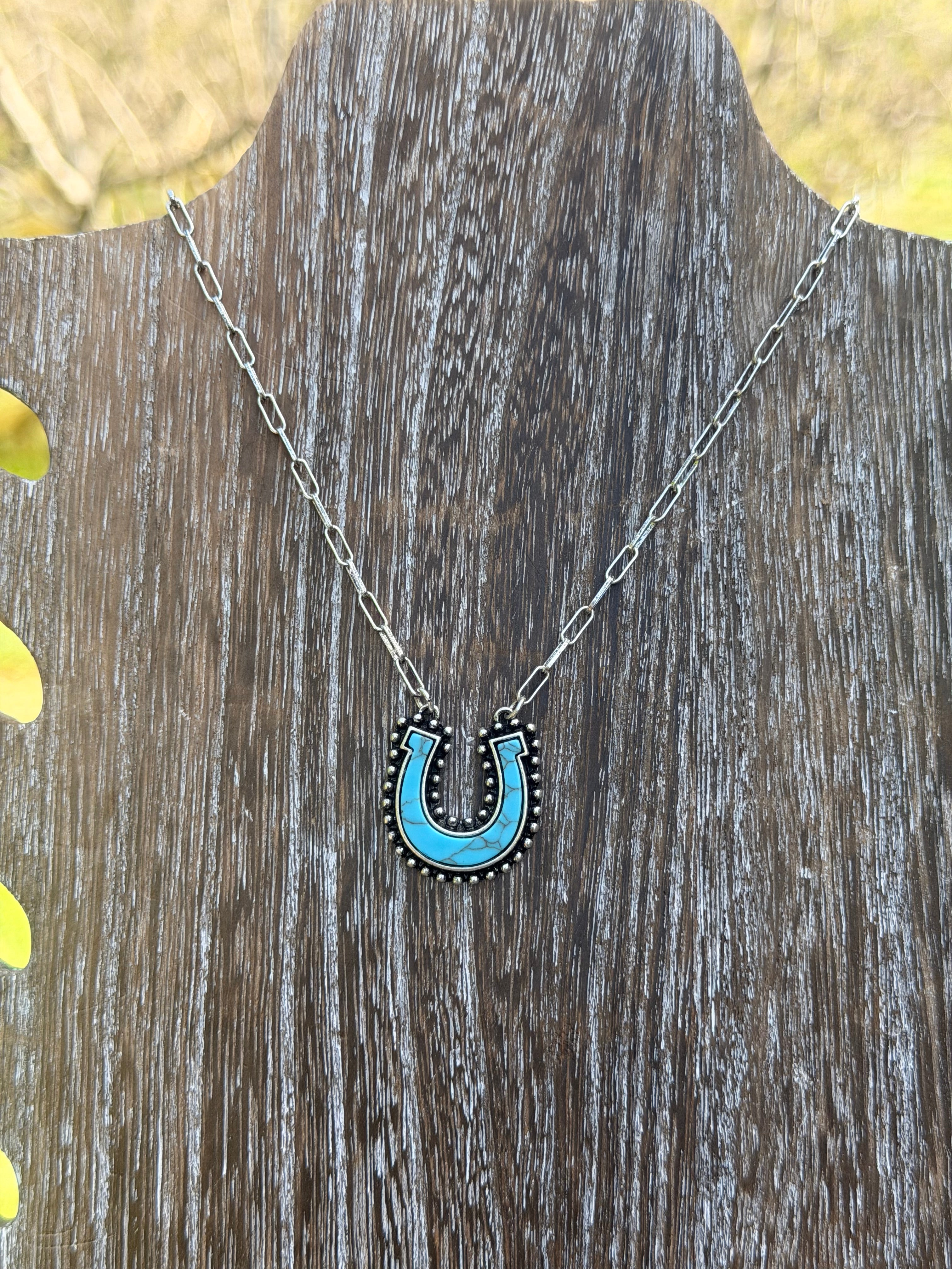 Horse Shoe Necklace *Fashion*