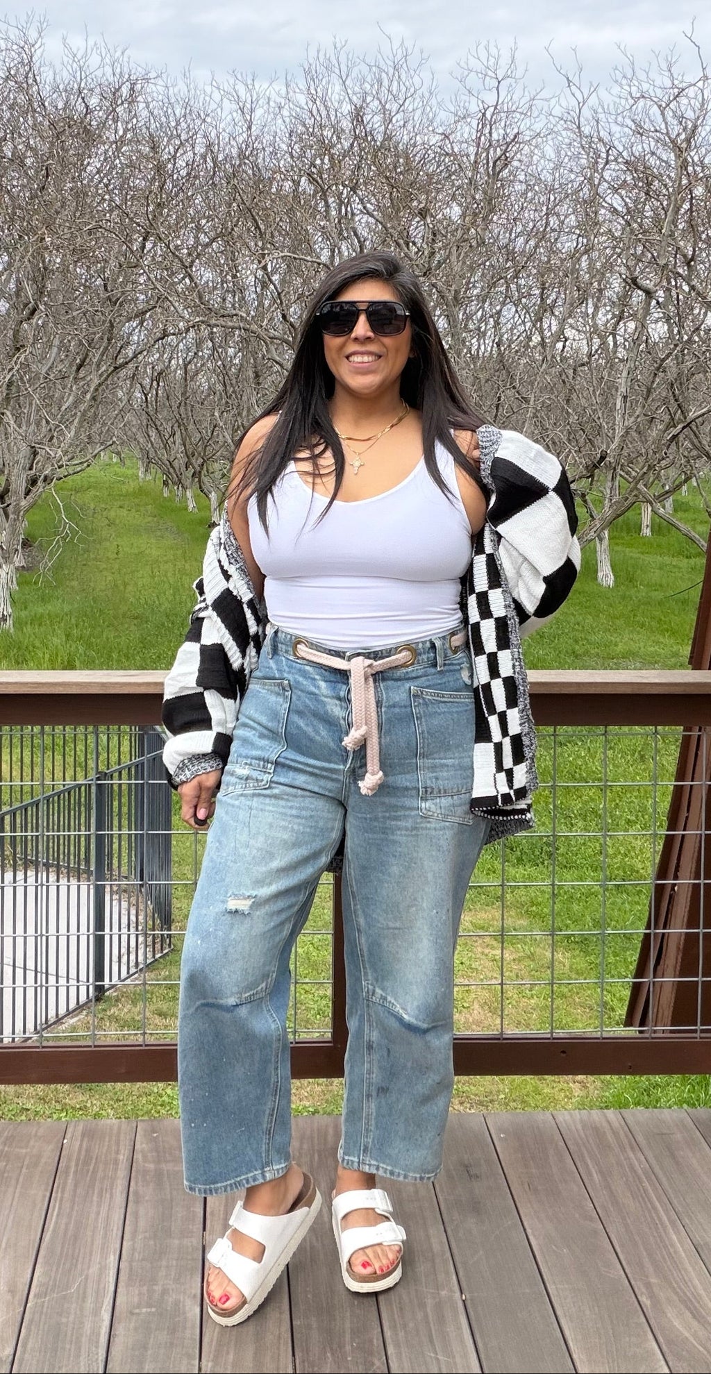 Barrel jeans with thick lace with a little distressing