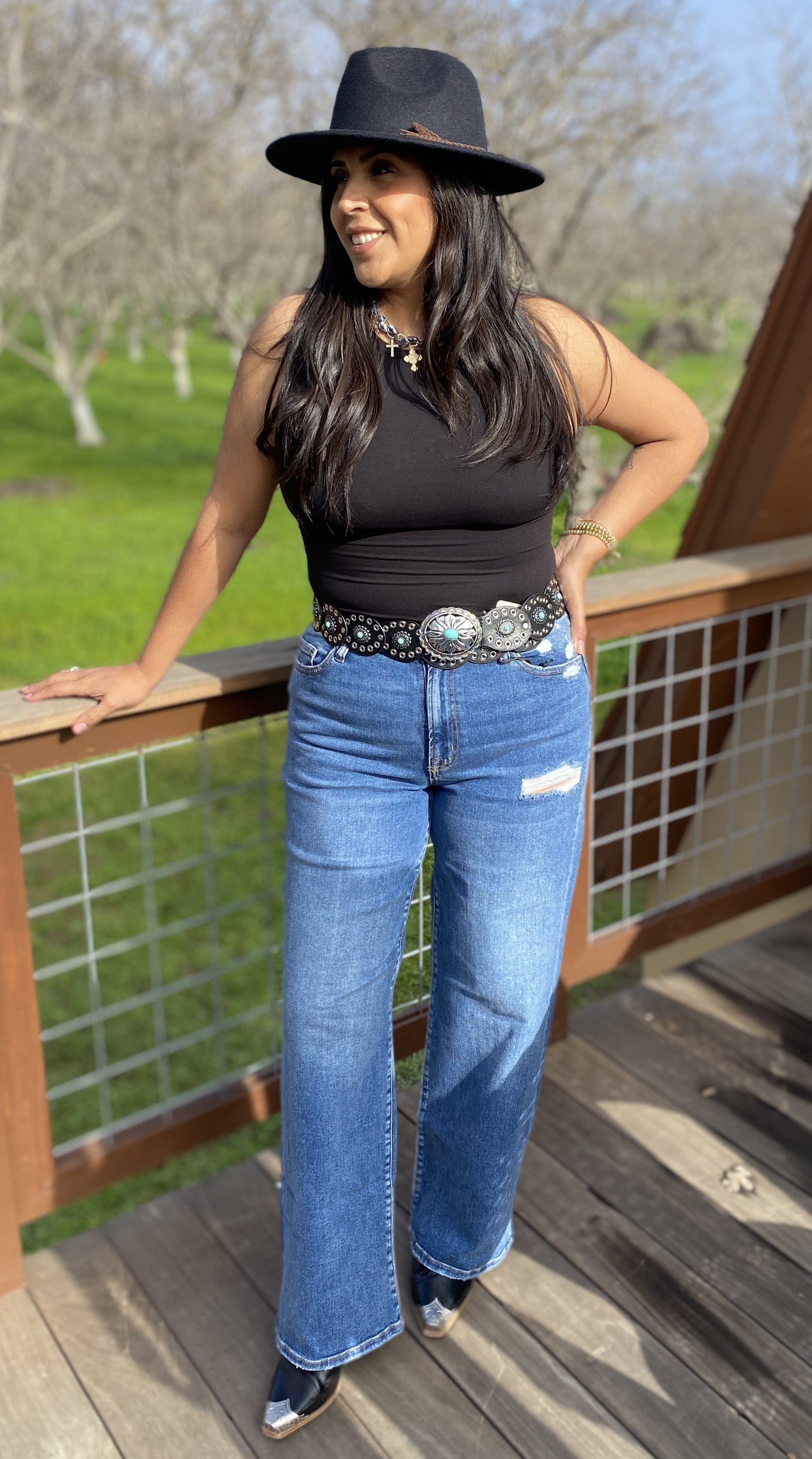 High Waste Straight Leg Jeans